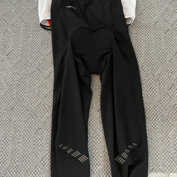 Bicycling Outfit - Picture 5 of 5